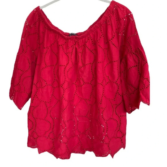 Red Heart Detail Top - Picture 2 of 13